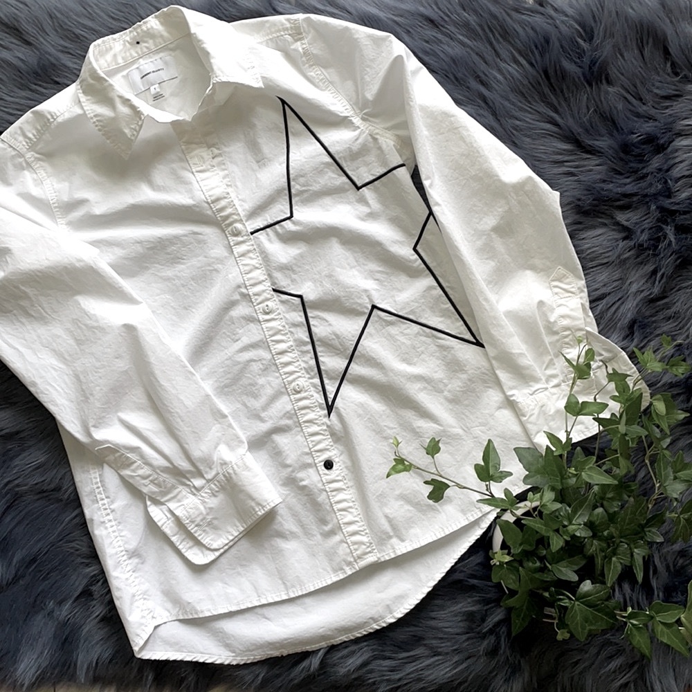 {Current/Elliott} The Elenora shirt with front embroidery